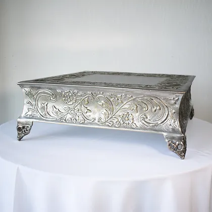 18″ Silver Ornate Cake Stand